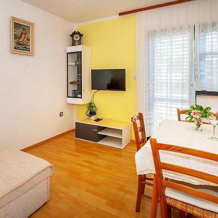 Apartments Sucur With Terrace Baska  Exterior photo