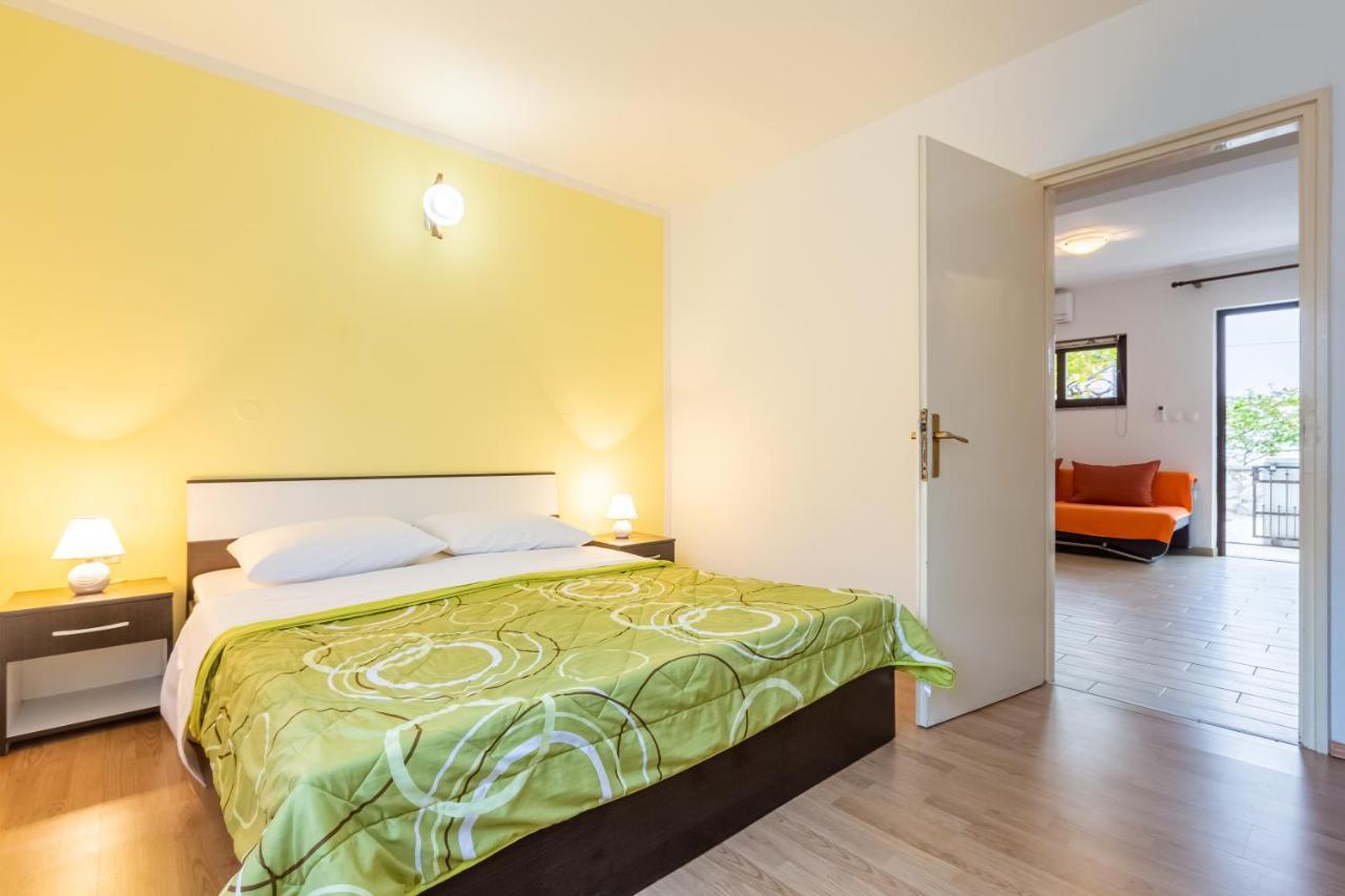 Apartments Sucur With Terrace Baska  Exterior photo