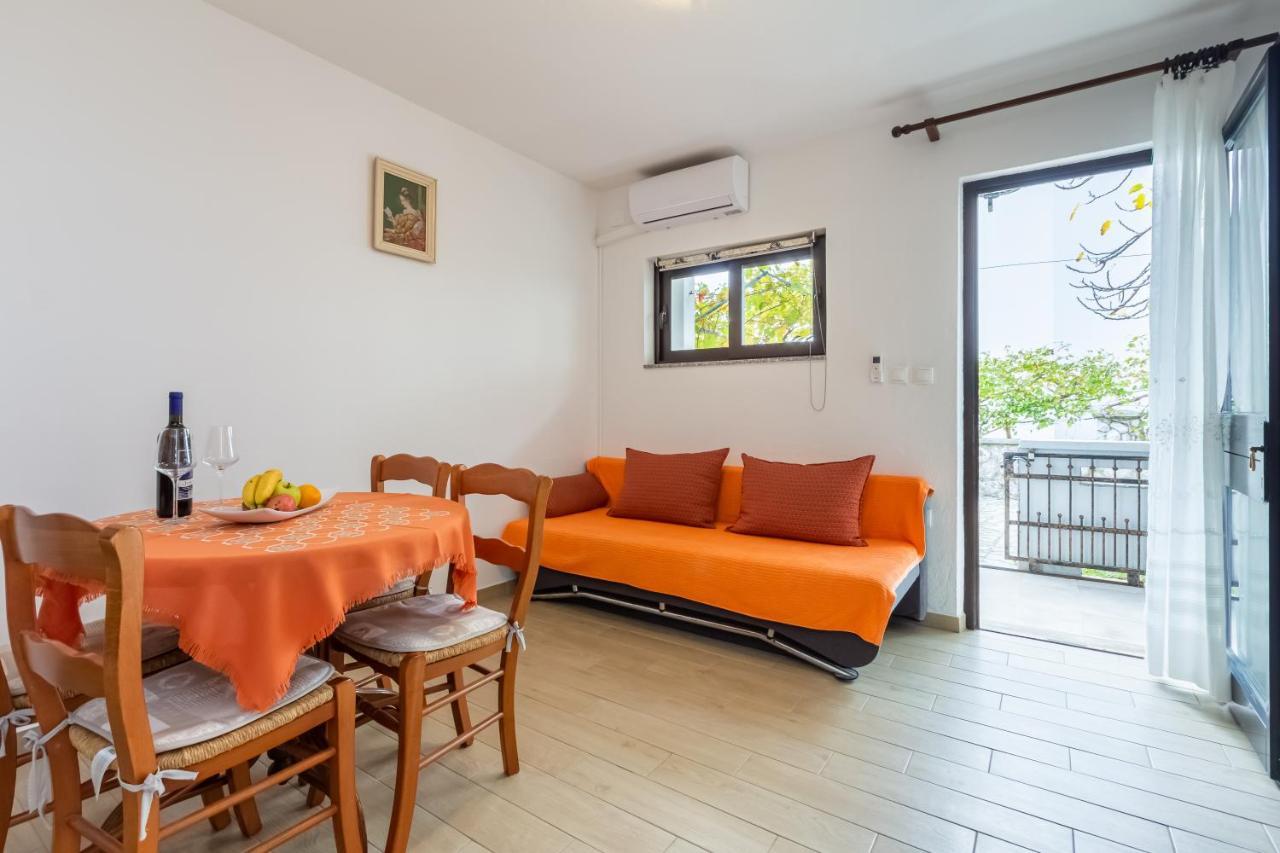Apartments Sucur With Terrace Baska  Exterior photo
